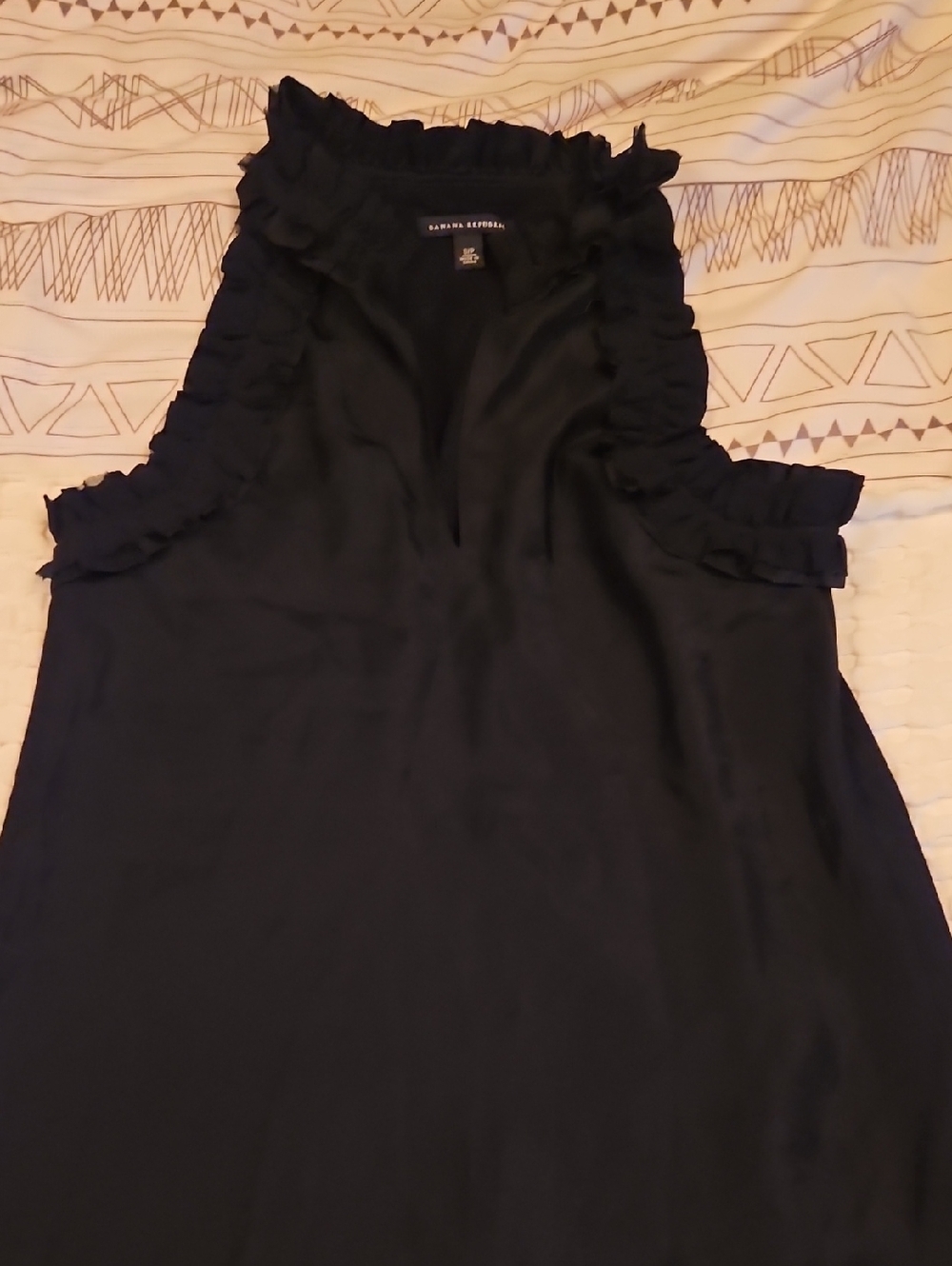 Banana Republic Black Silk Ruffle-Trim  Tank Blouse Small